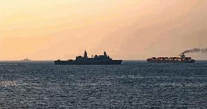 US military launches 'powerful' retaliatory strikes on Iran