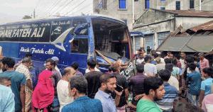 6 killed, at least 10 injured in Bogura road accident