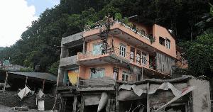 Nepal and China resume flood rescue after lake overflow threat eases, death toll 579