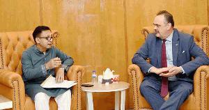 Commerce Minister, US envoy discuss ways to boost trade, investment