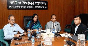  Info secy calls for collective efforts to tackle dengue situation 